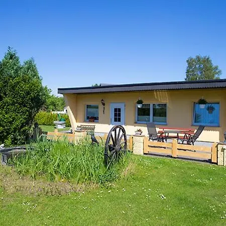 Ferienhaus Am Wiesengrund Nyaraló