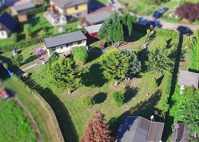 Ferienhaus Am Wiesengrund * サガルト